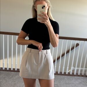 ABERCROMBIE TAILORED SKORT